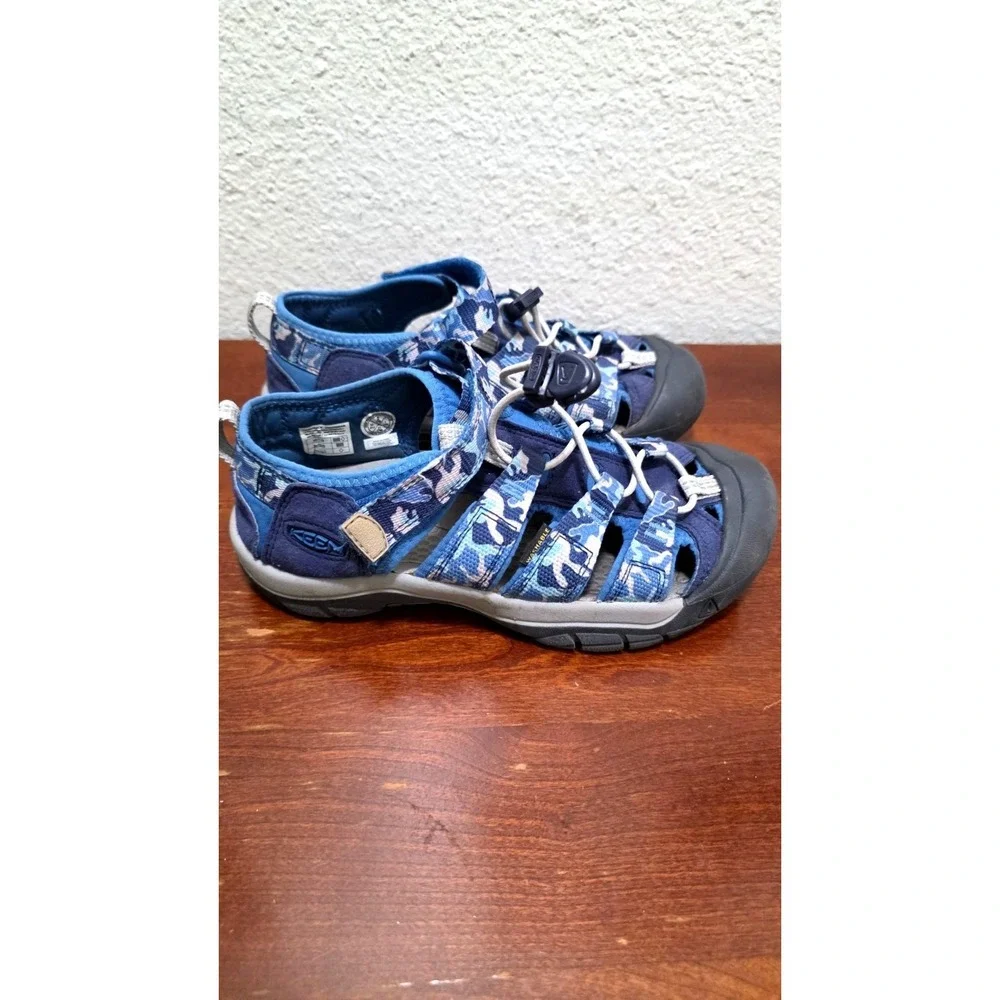 Keen Kids Newport H2 Blue Camo Closed Toe Sandals Adjustable Hook & Loop Strap S